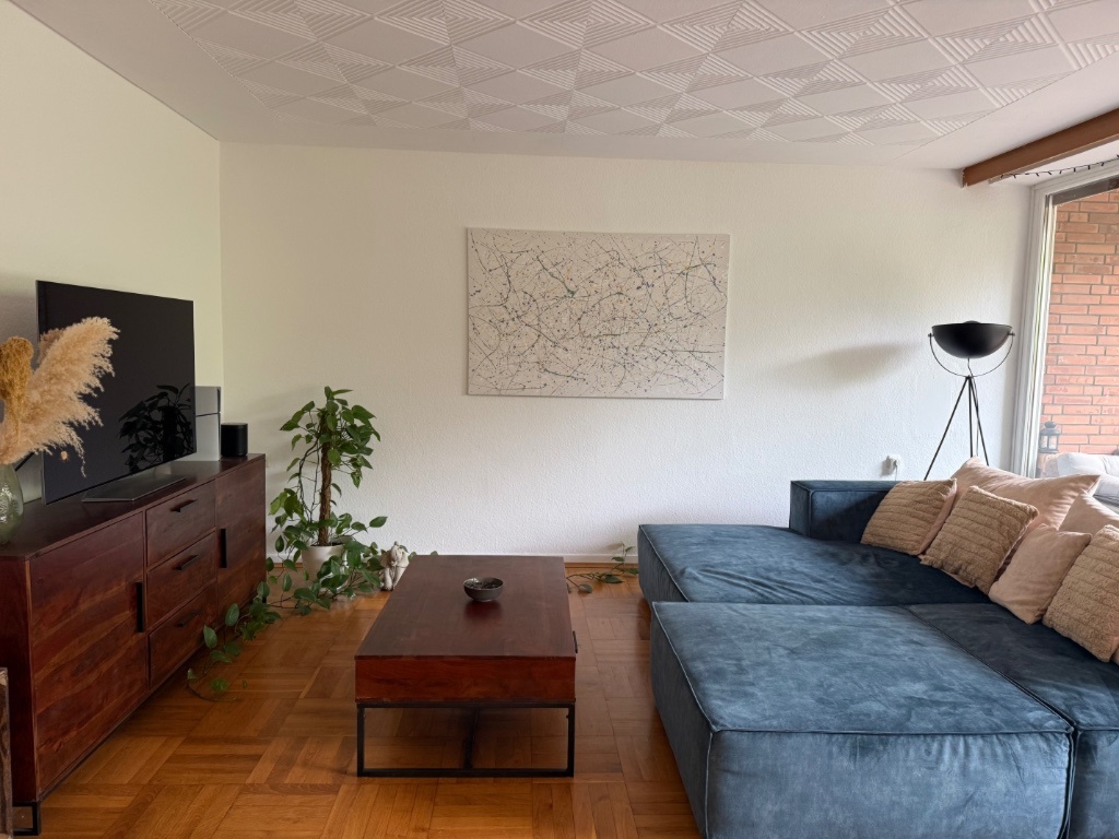 Lichtdurchflutete EG-Wohnung mit eigenem Garten zur Untermiete