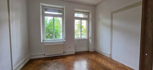 Imagen del anuncio: 5 Zimmer Wohnung mit Balkon im san. Altbau, WG geeignet, uninah