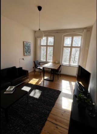 Schöne möblierte 2-Zimmer-Wohnung in Charlottenburg – 12 Monate befristet (01.10.2026–01.08.2027) — photo 1