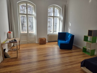 Geräumige 3-Zimmer-Wohnung im Akazien-Kiez — photo 1