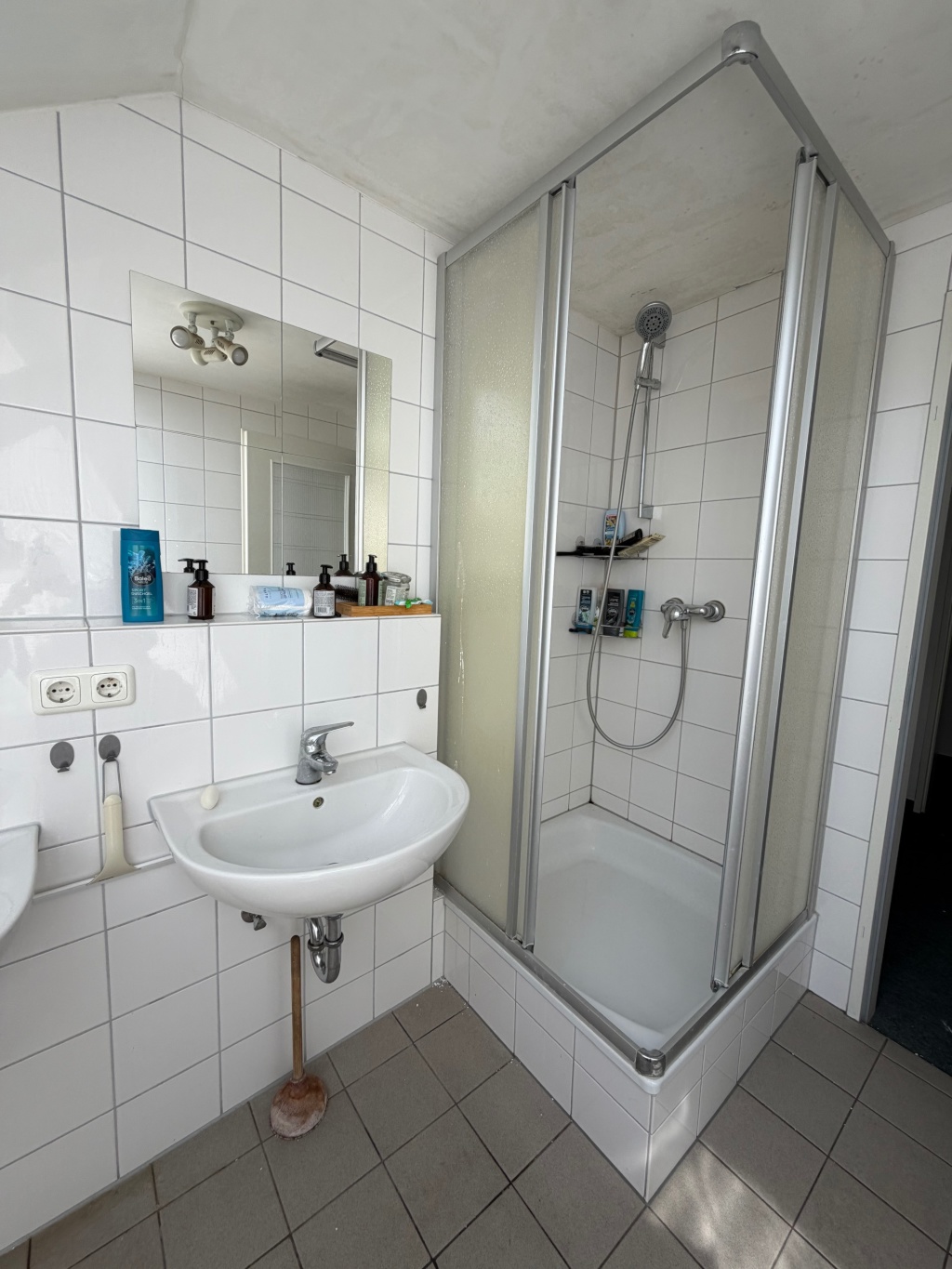 1 Zimmer Wohnung Lousbergviertel (kein eigenes Bad) – 52072 Aachen Aachen – Vorschaubild 11