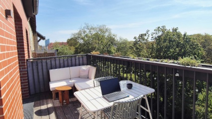 Fully furnished 89m2 apartment with south-facing balcony & 2 bathrooms – Neukölln / Tempelhofer Feld – 6–9 months – Anme — photo 1