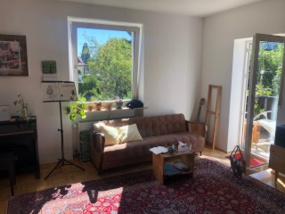 Anzeigenbild: Sonniges Wg-Zimmer zur Zwischenmiete in familiärer Wg