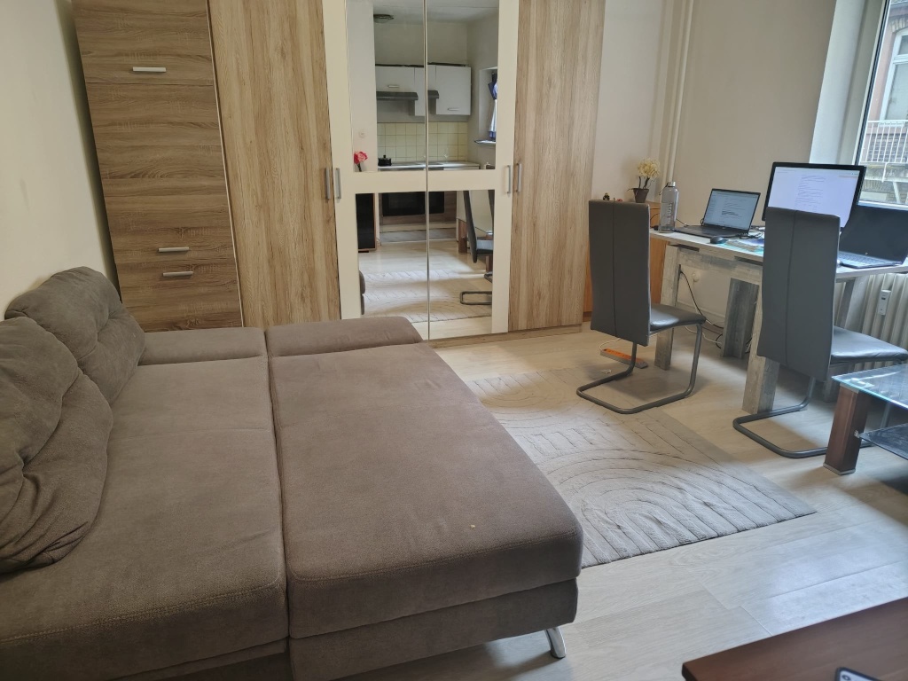 Voll möbiliert 1-Zimmer-Studio-Apartment mit Anmeldung ab 1. Oktober verfügbar – 68161 Mannheim Innenstadt – Vorschaubild 4