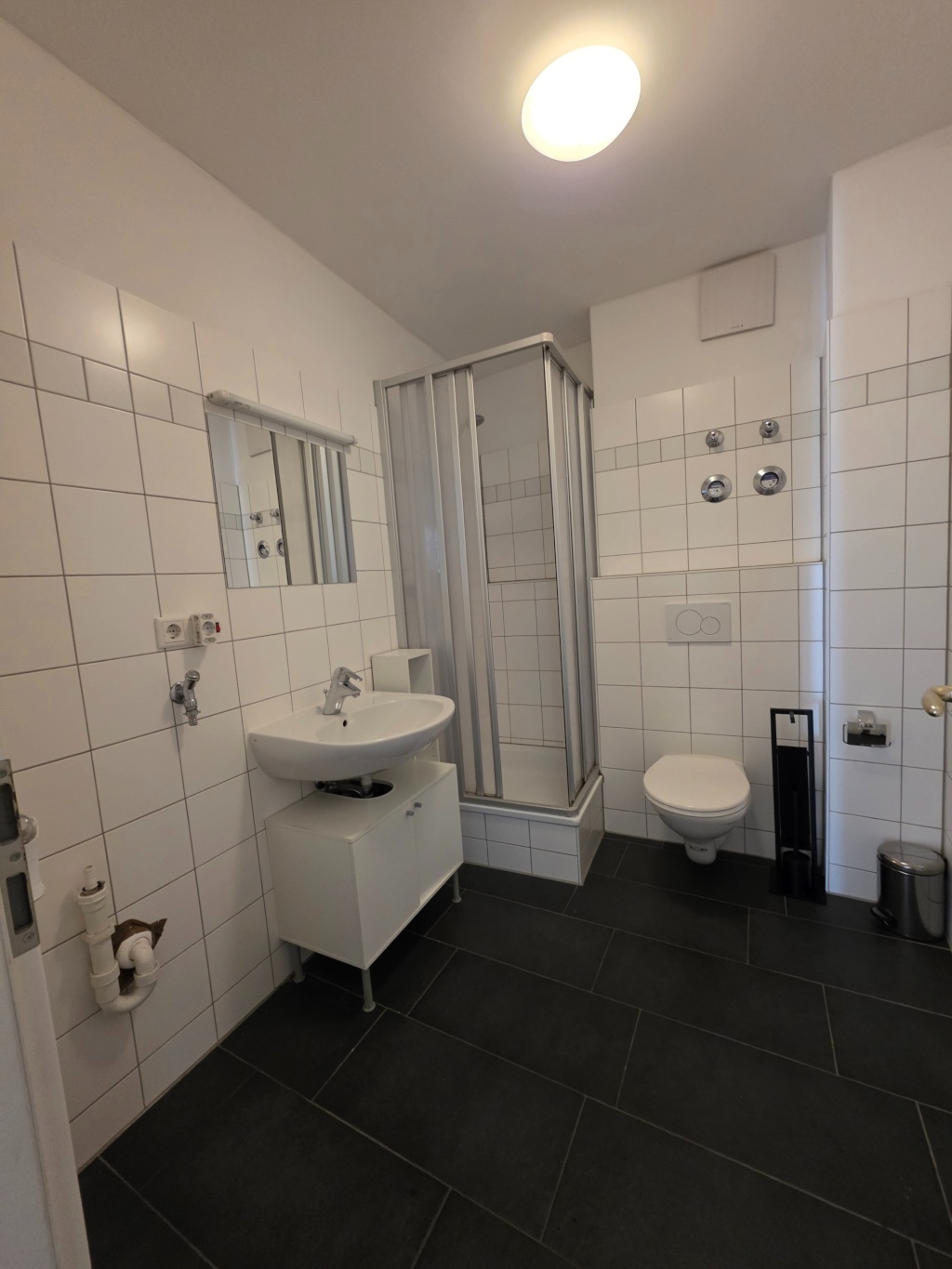 WG-geeignete 5-Zimmer Wohnung mit Einbauküche, großem Balkon und 2 Bädern – 93047 Regensburg Bayern - Regensburg – Vorschaubild 11