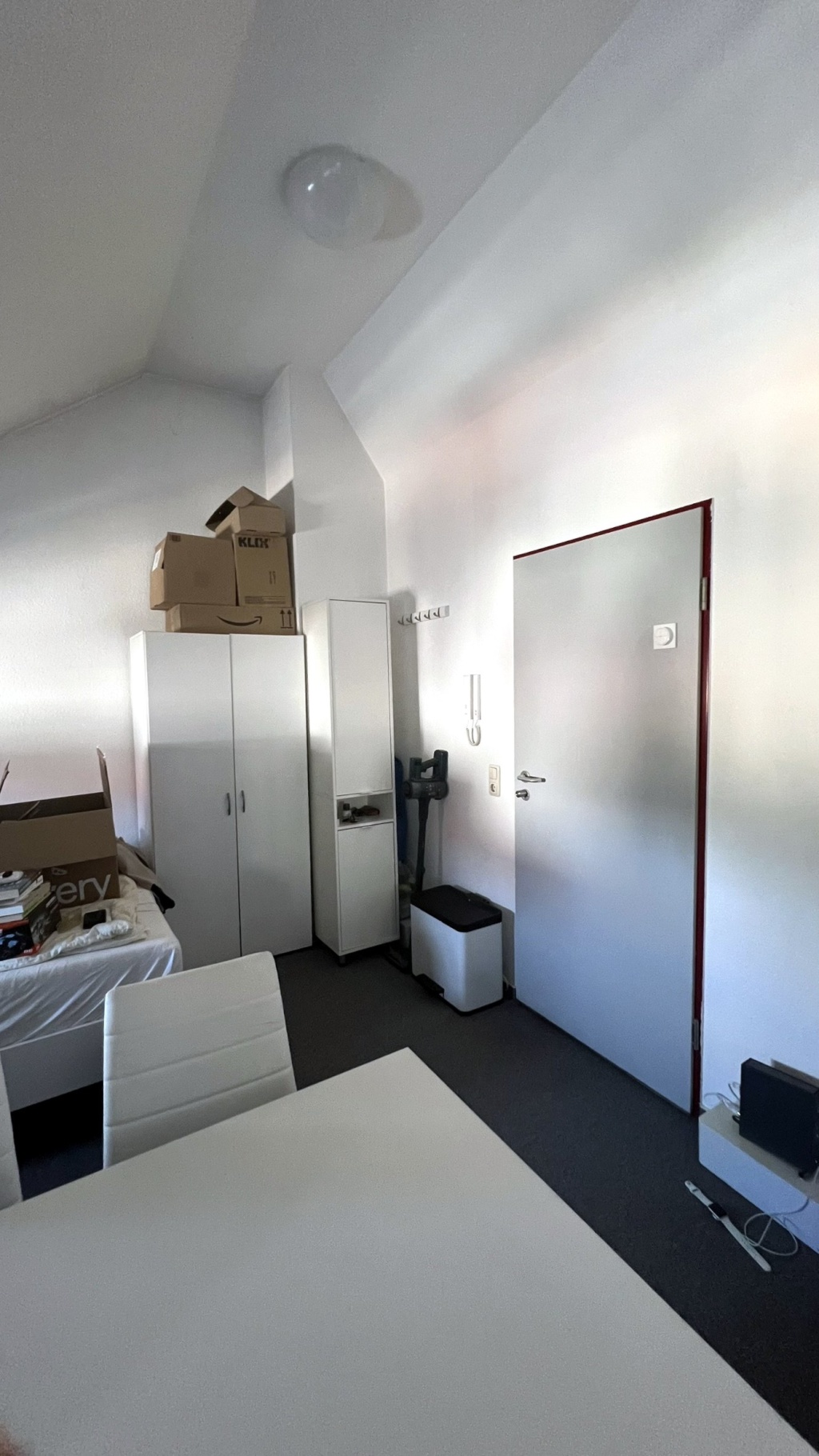 ANFRAGESTOPP – schöne Einzimmerwohnung in Jena – direkt am Wenigenjenaer Ufer – Ortsteil Wenigenjena (Jena-Ost) – ruhige und idyllische Lage – zentrumsnah – modern möbliert – 7749 Jena Jena-Ost – Vorschaubild 3