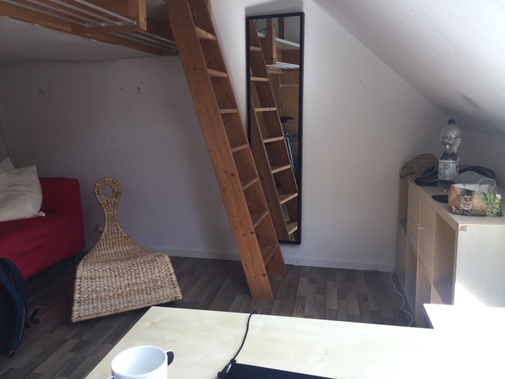 Dachgeschosswohnung hell, ruhig, zentral – 52062 Aachen Mitte – Vorschaubild 3