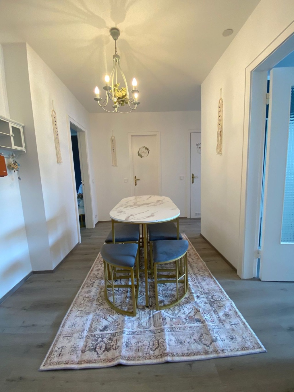 Ruhiges und schickes Studio Apartment im Zentrum von Wandsbek – 22179 Hamburg Bramfeld – Vorschaubild 2