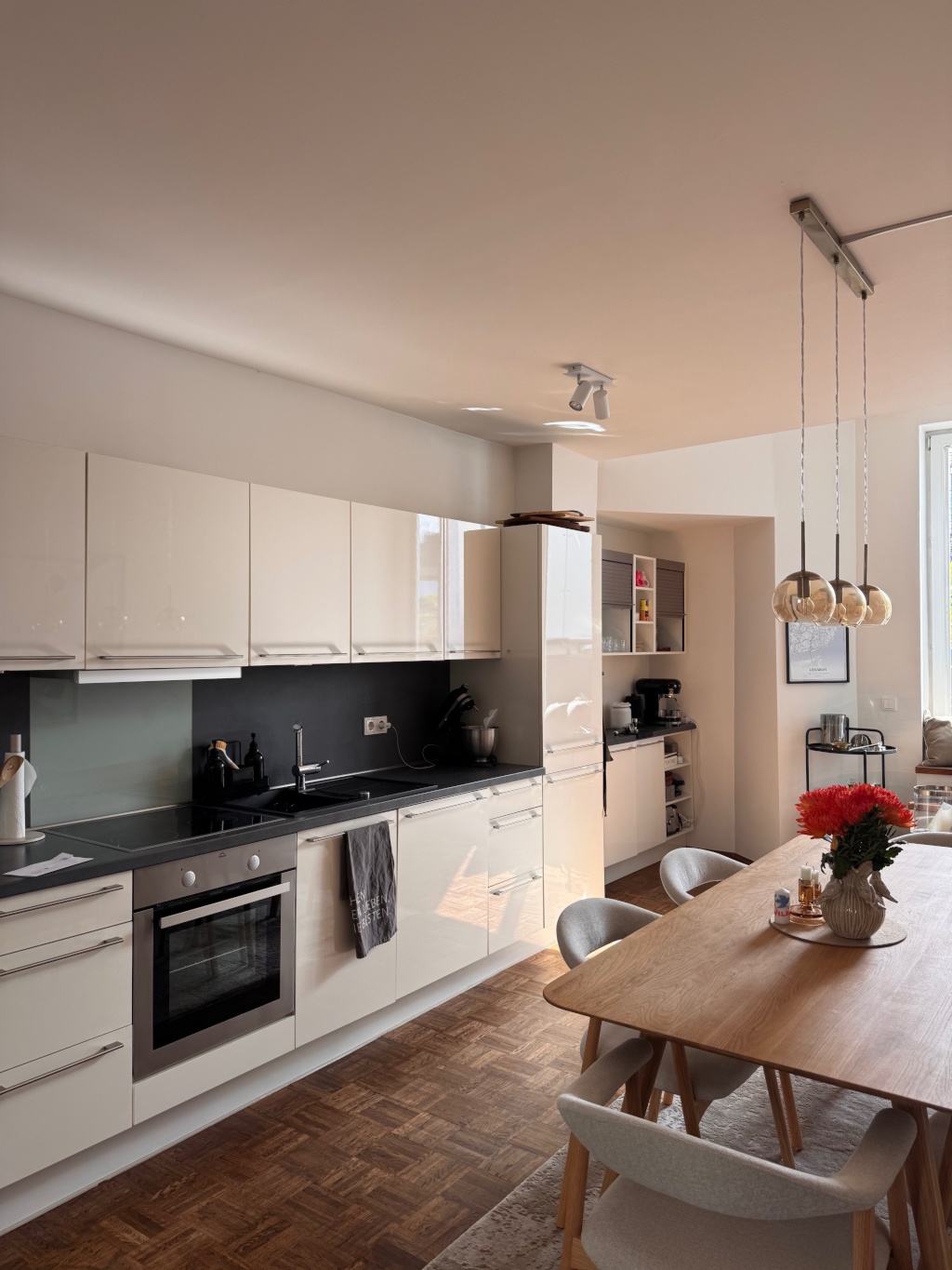 Charmante 96m2 Wohnung auf Zeit – zur Untermiete in Düsseldorf – 40215 Düsseldorf Friedrichstadt – Vorschaubild 8