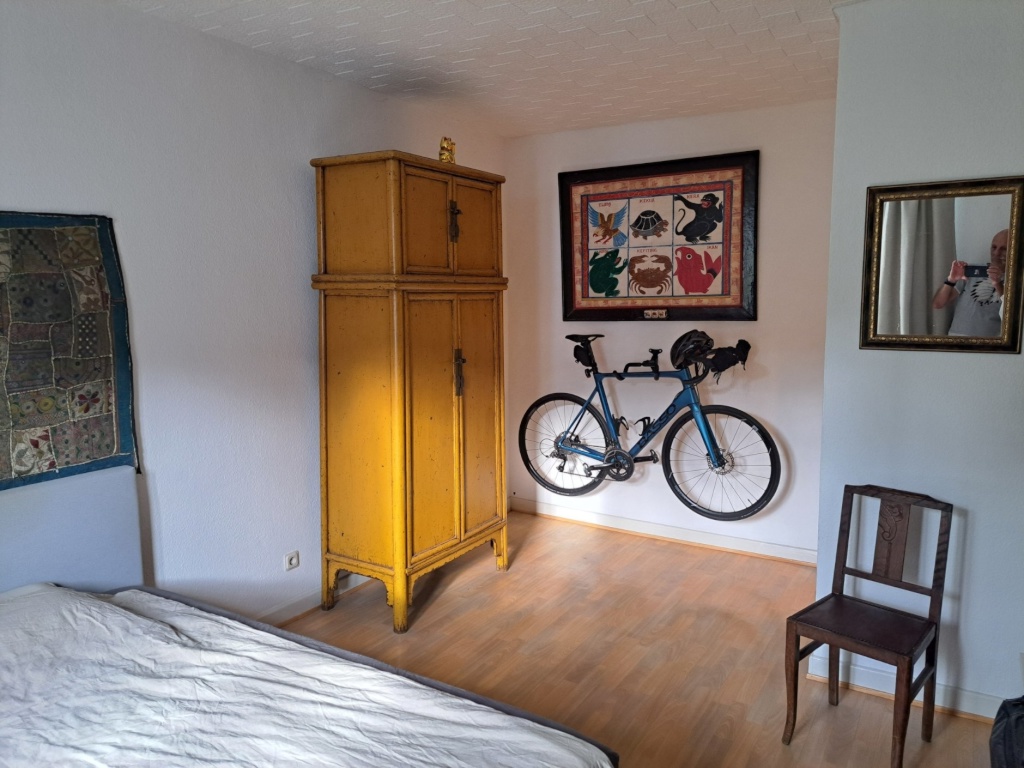2 Zimmer Wohnung, Küche, Bad. Vom 21.10.26 bis 31.02.27 – 54290 Trier Trier – Vorschaubild 3