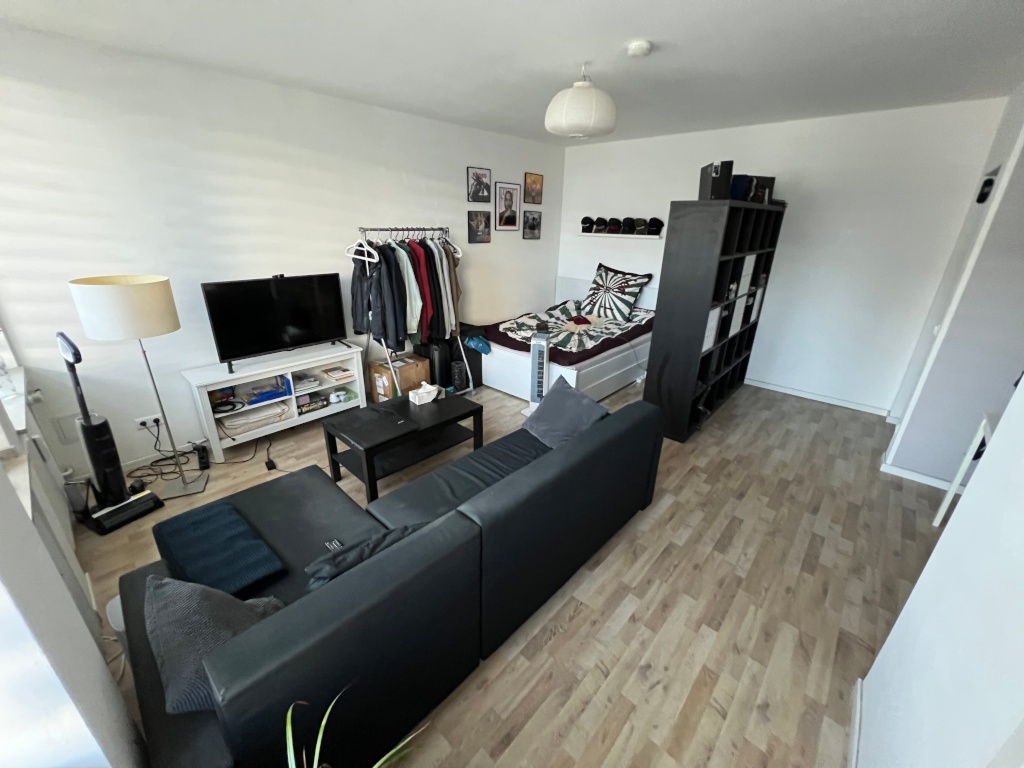 Helle 1,5-Zimmer-Wohnung in zentraler Lage von Düsseldorf – 40210 Düsseldorf Stadtmitte – Vorschaubild 2