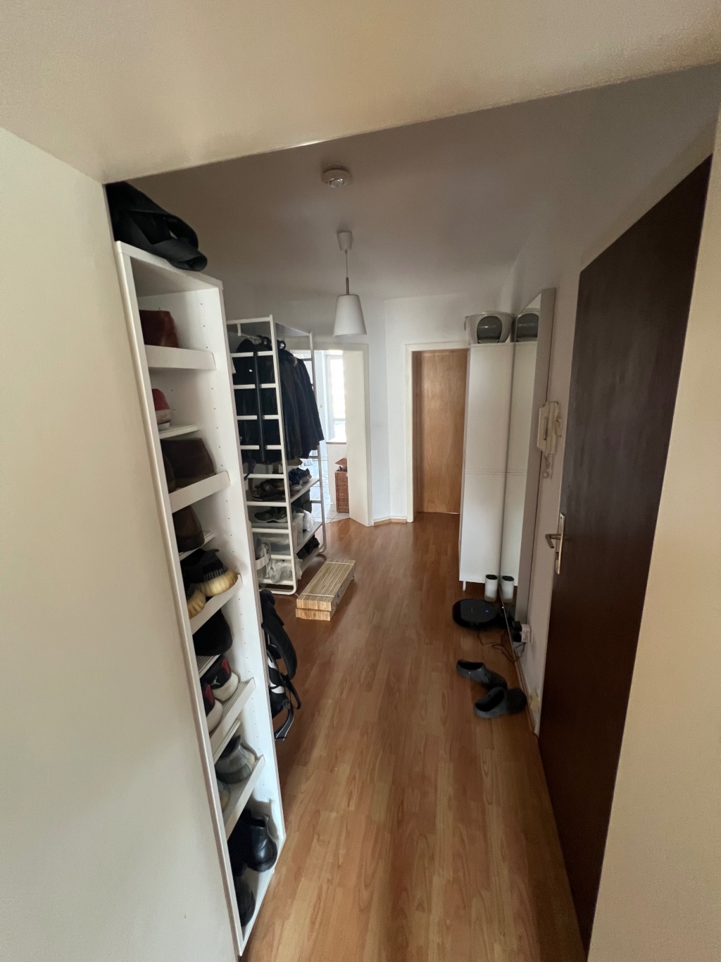 2 Zimmer Wohnung in Top Lage – 40225 Düsseldorf Bilk – Vorschaubild 2