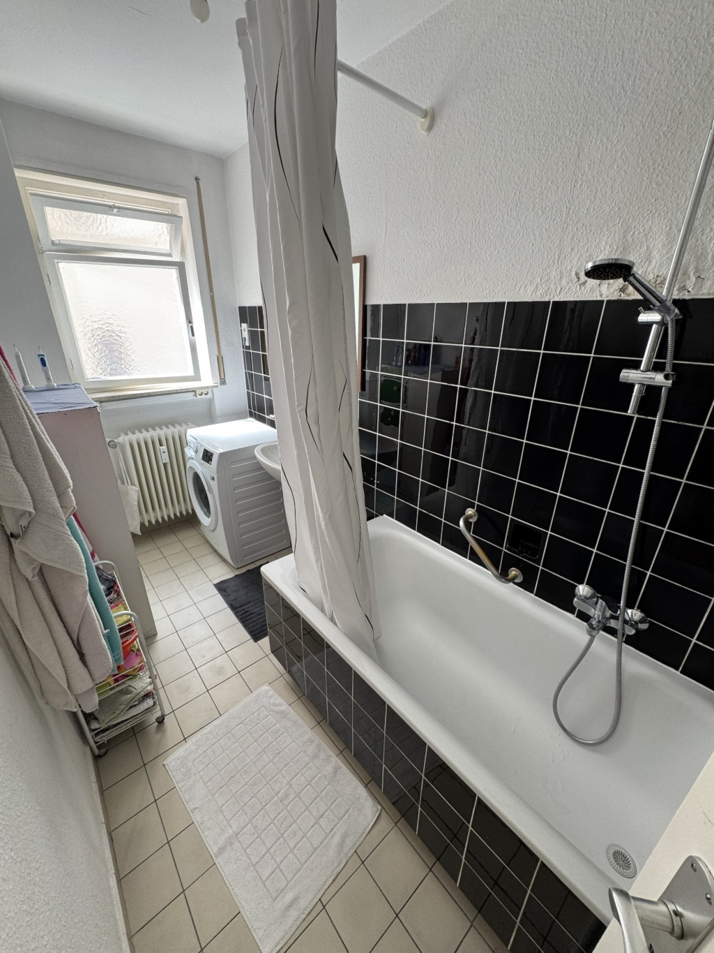 4-Zimmer Wohnung perfekt für WG's oder Familien – 70192 Stuttgart Nord – Vorschaubild 4