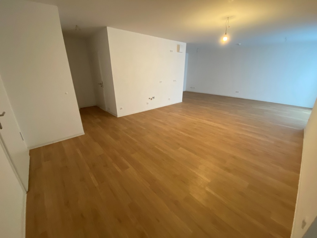 Wohnung Friedrichsfelde Rhinstr. 143 B - Wohnzimmer (Raum 1)