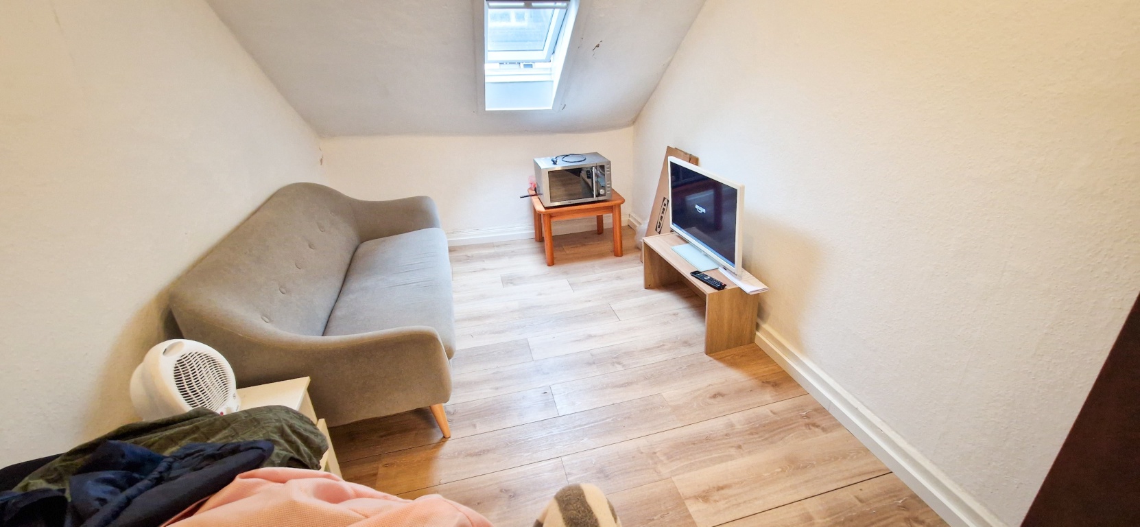 1,5-Zimmer-Studio-Apartment in Düsseldorf-Unterbilk – Nähe Medienhafen – 40217 Düsseldorf Dusseldorf – Vorschaubild 3