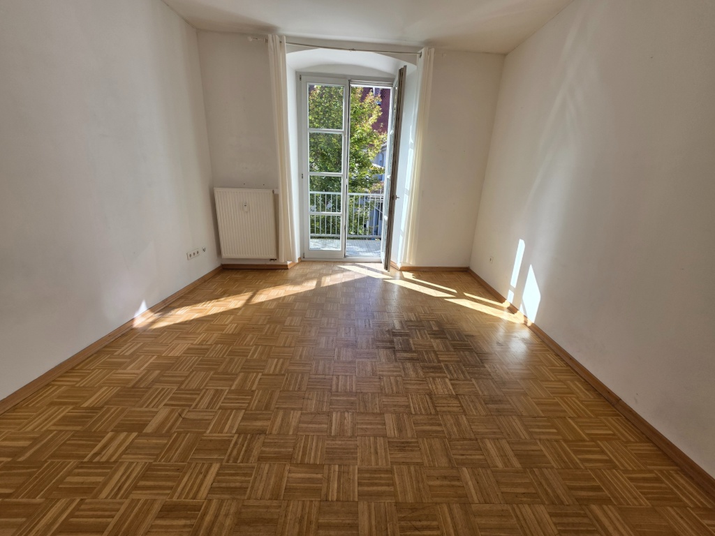 WG-geeignete 5-Zimmer Wohnung mit Einbauküche, großem Balkon und 2 Bädern – 93047 Regensburg Bayern - Regensburg – Vorschaubild 6