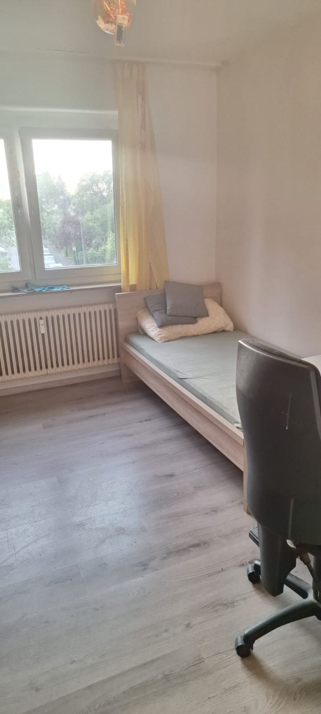 Place for Female in shared room – 91058 Erlangen Neuses – Vorschaubild 2