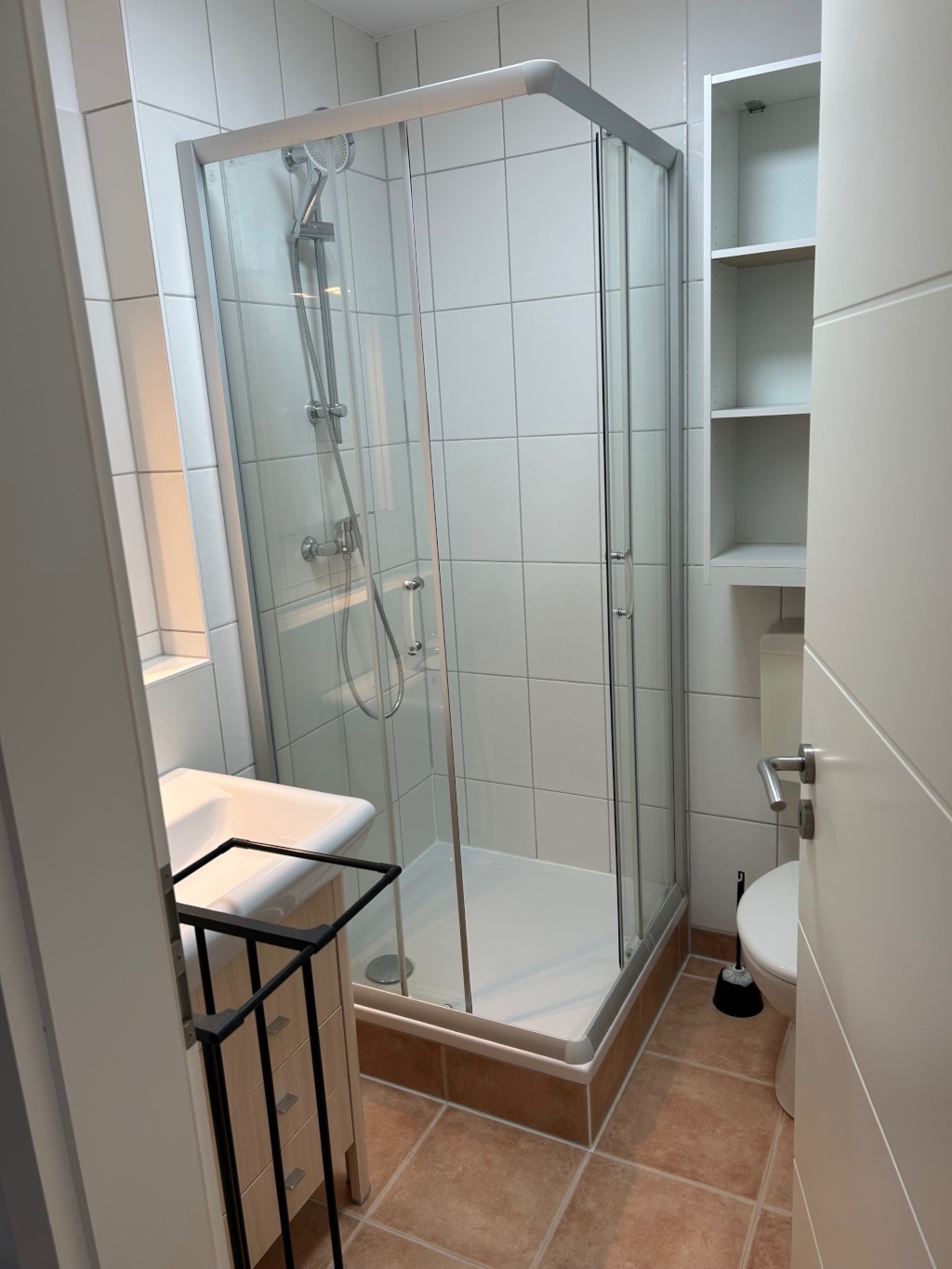 Möbliertes Premium-Appartement in Top-Lage – 91052 Erlangen Zentrum – Vorschaubild 9