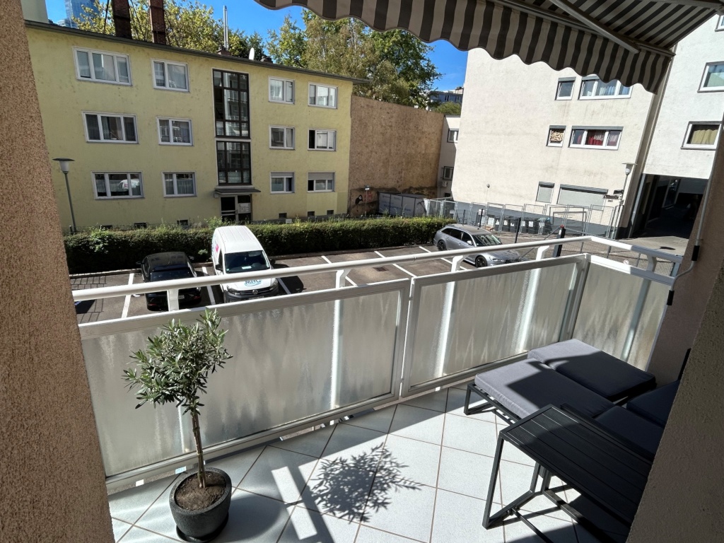 Vollmöbliert & all-inclusive: 1-Zimmer-Wohnung Innenstadt – furnished studio, Dec 2026–Sept 2027 – 60311 Frankfurt am Main Innenstadt – Vorschaubild 5