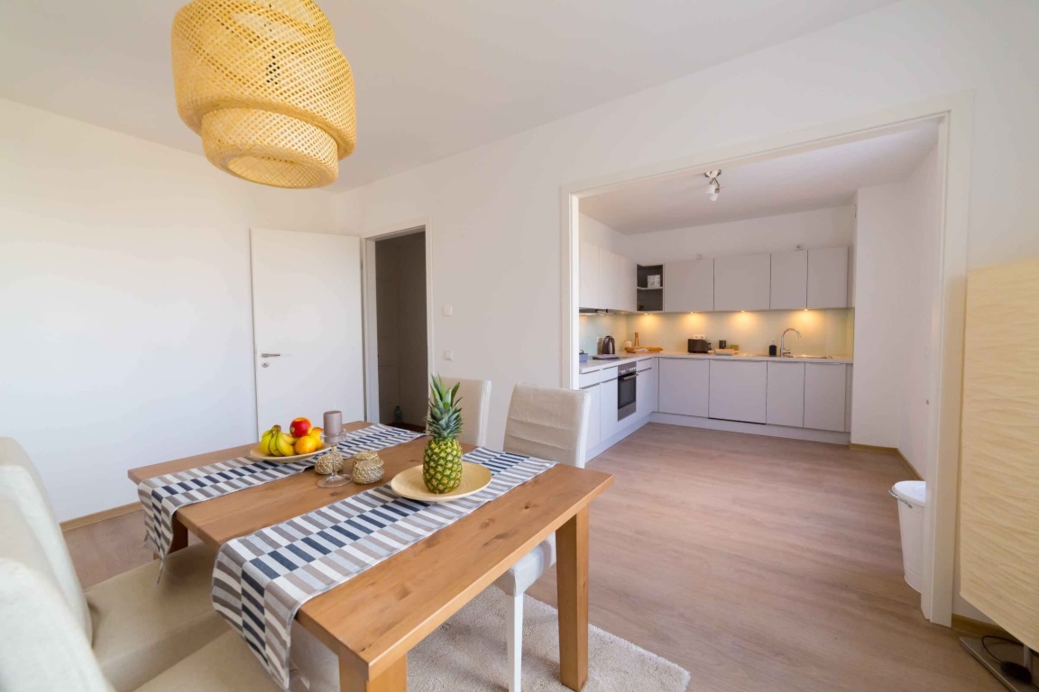 WG-Zimmer Berlin Klara-Franke-Straße 12 - Roomlessrent.com