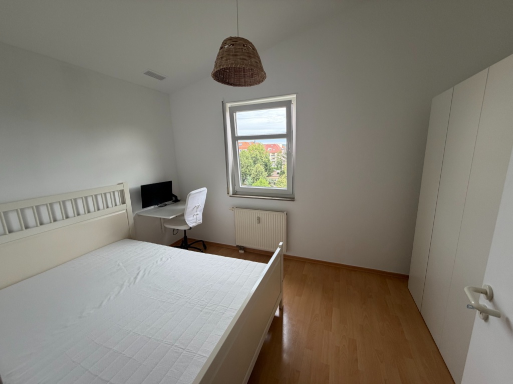 3 Raumwohnung mit Terrasse und Stellplatz - Möbliert und - bis Juni 2027 – 1277 Dresden Blasewitz – Vorschaubild 6