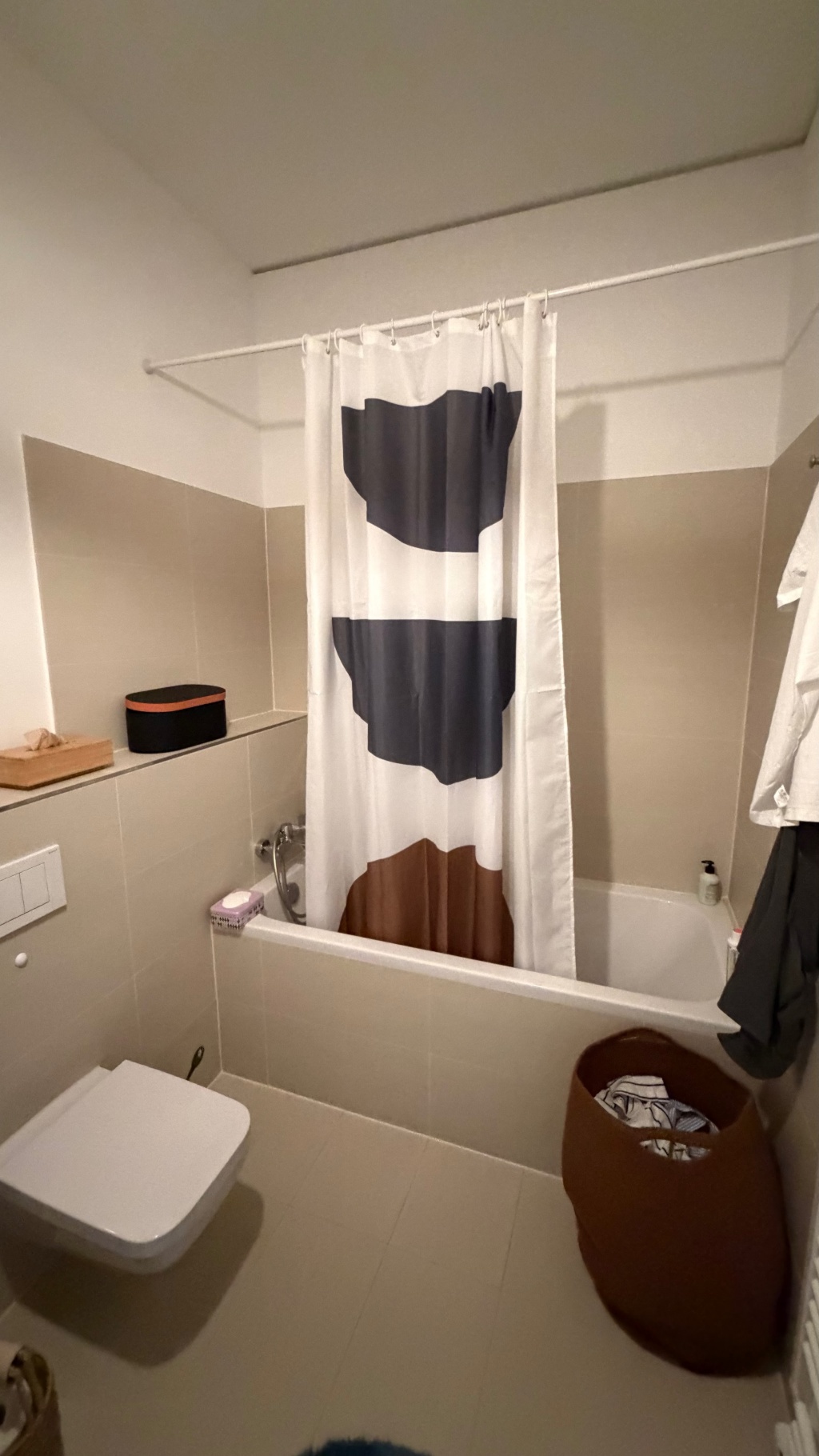 Wohnung Friedrichshain-Kreuzberg Lehmbruckstraße 1 - Bathroom 2 w/ bathtub