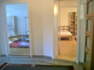 WG-Zimmer in 4-Zimmer Etage — photo 1