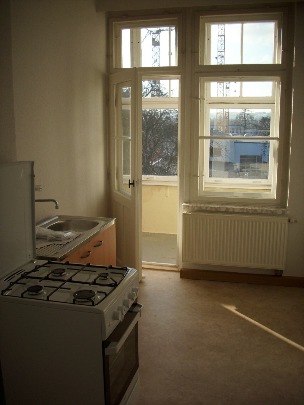 WG-Zimmer Bernsdorf Reichenhainer Straße 50 - Küche mit Loggia