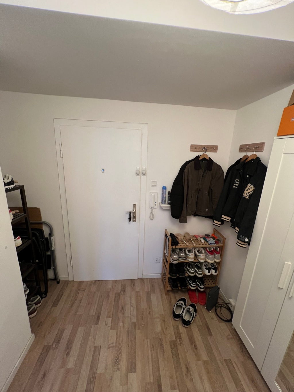 Helle 1,5-Zimmer-Wohnung in zentraler Lage von Düsseldorf – 40210 Düsseldorf Stadtmitte – Vorschaubild 5