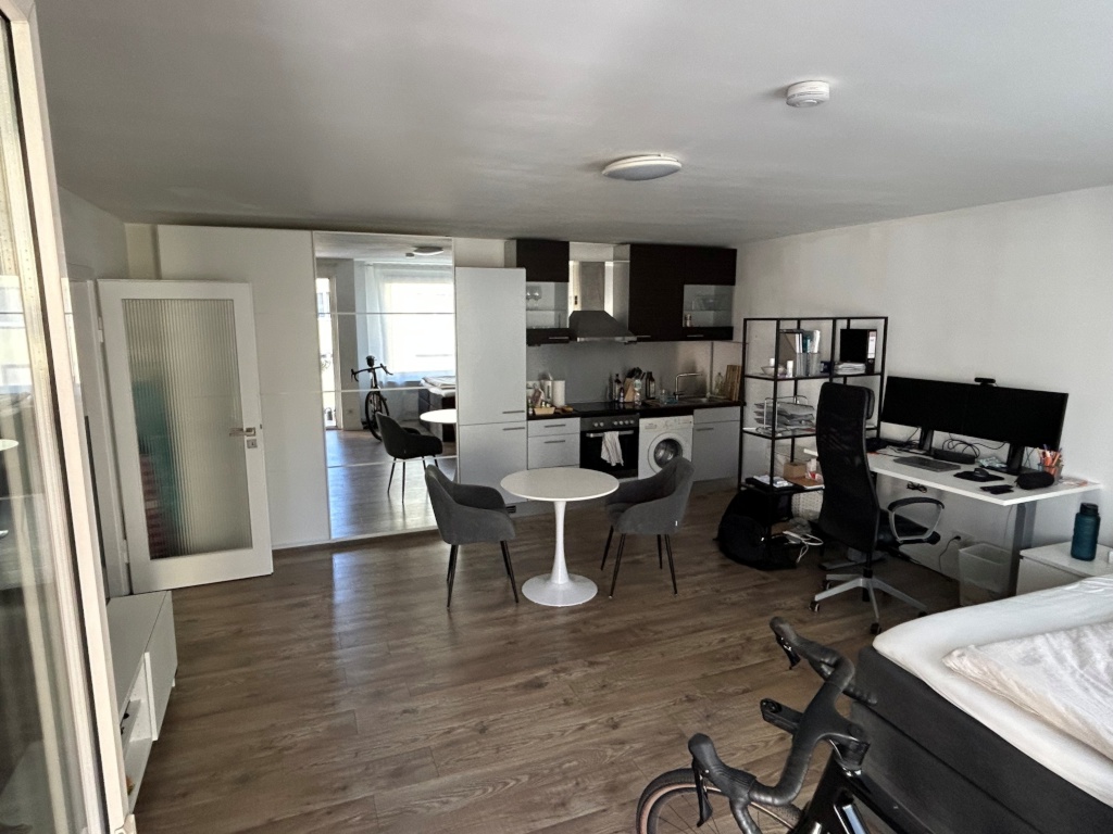 Vollmöbliert & all-inclusive: 1-Zimmer-Wohnung Innenstadt – furnished studio, Dec 2026–Sept 2027 – 60311 Frankfurt am Main Innenstadt – Vorschaubild 4