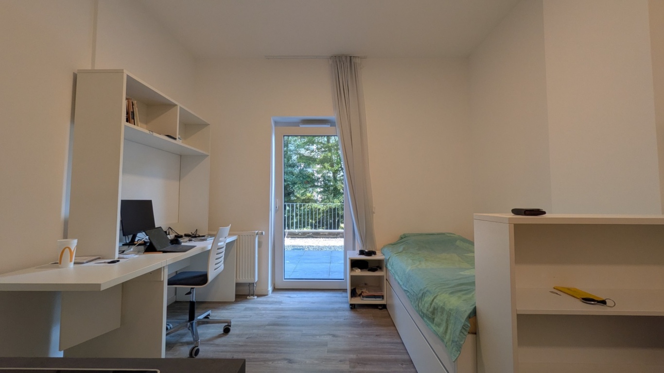 Helles, modern möbliertes Studio im Düsseldorfer Zooviertel – Kurzzeitvermietung – 40239 Düsseldorf Düsseltal – Vorschaubild 4