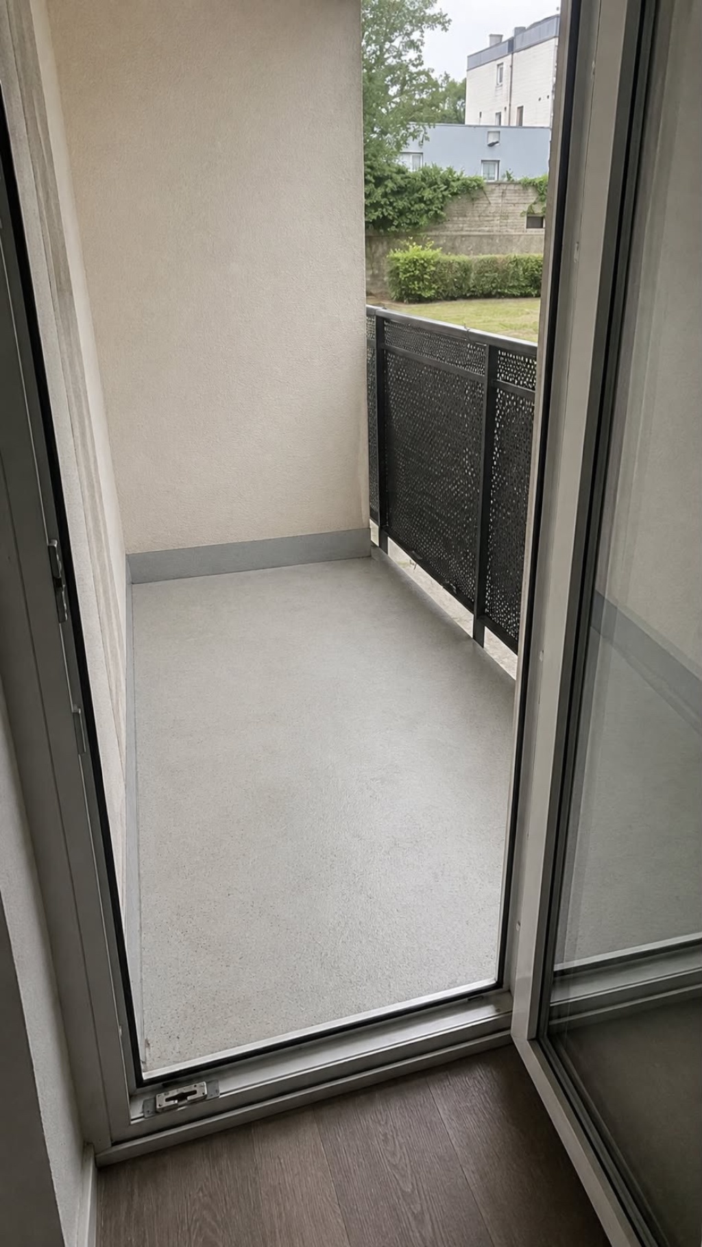 2-zimmer Wohnung Stresemannstraße ab 1.10 – 22761 Hamburg Altona-Nord – Vorschaubild 3