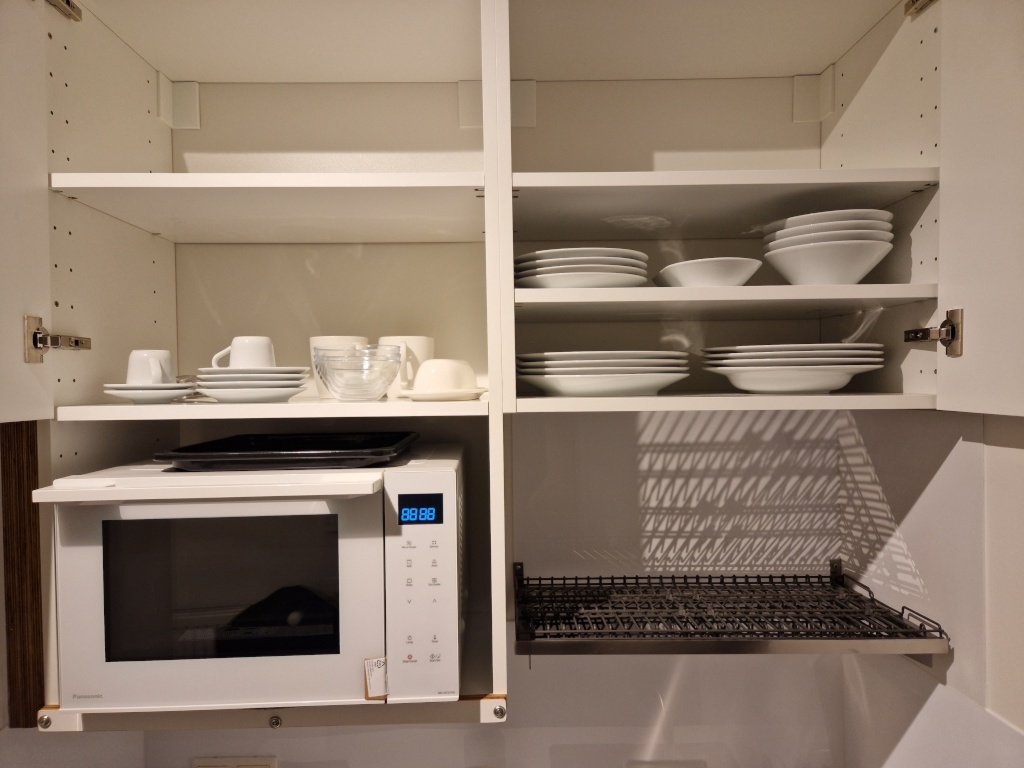 Neu renovierte, voll möblierte 1-Zi-Wohnung mit Tiefgarage – 60326 Frankfurt am Main Gallus – Vorschaubild 8