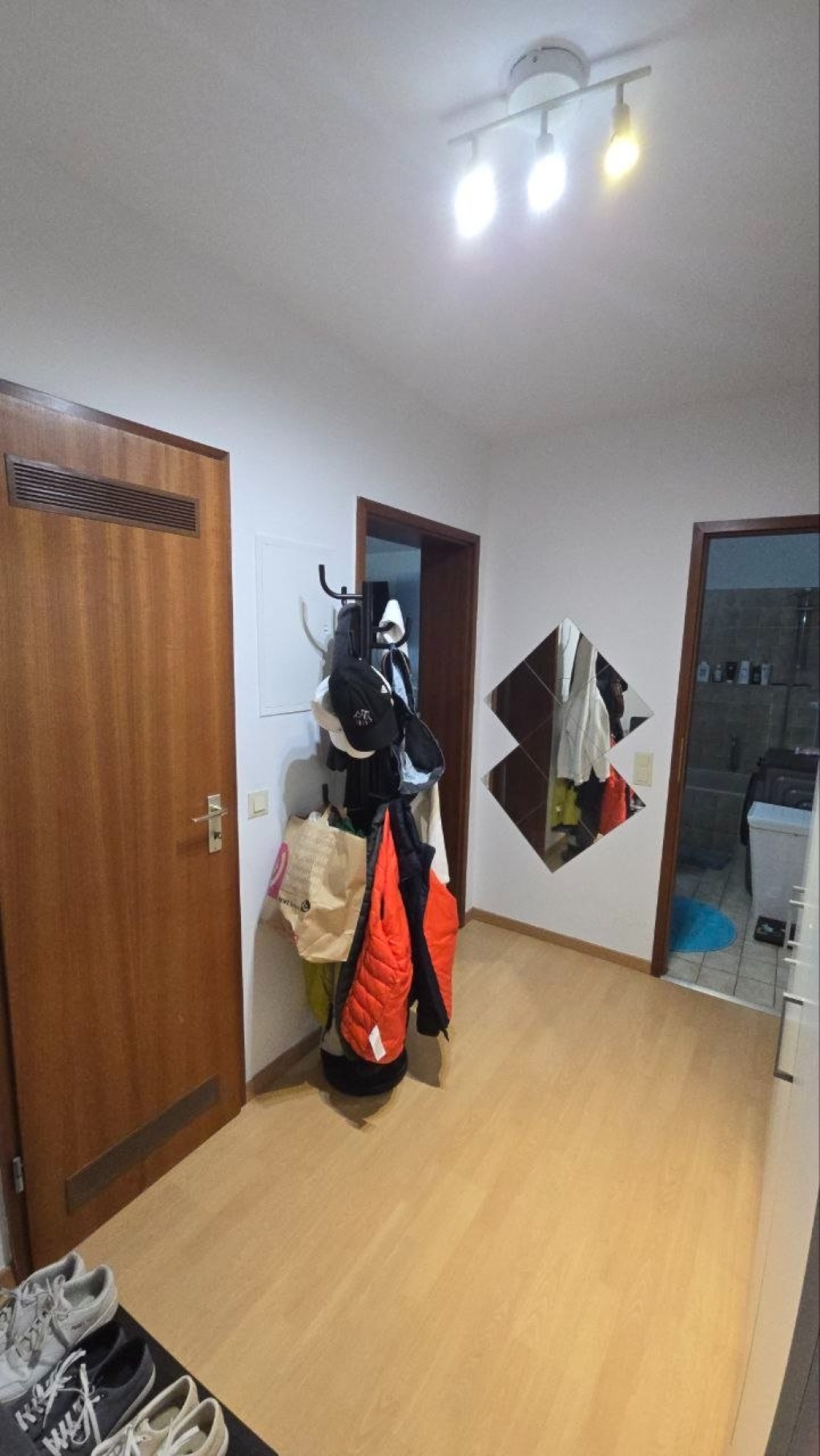 1-Zimmer-Wohnung in der Nähe des Erlangener Hauptbahnhofs für 3 Monate zur Untervermietung - Möglichkeit der Vertragsverlängerung mit dem Eigentümer – 91052 Erlangen Am Anger – Vorschaubild 13