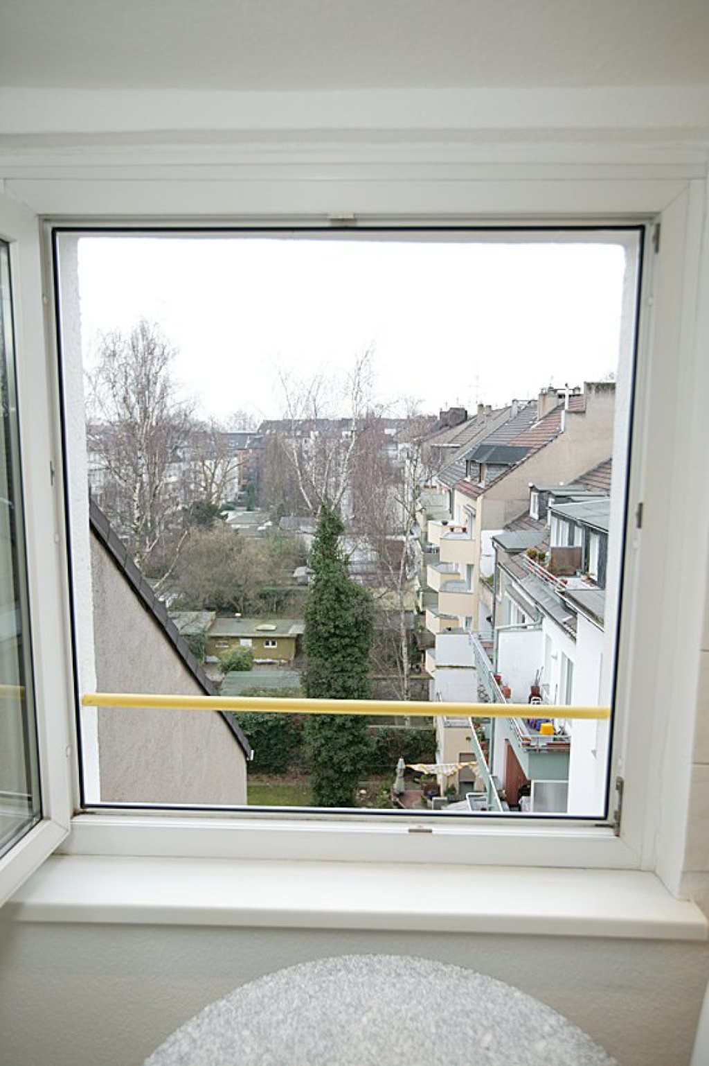 Zooviertel Helle Dachgeschoss Whg möbliert ab 01.01.2027. für Einzelperson – 40237 Düsseldorf Düsseltal – Vorschaubild 3