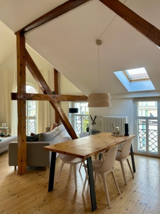 100 qm Dachgeschoss Wohnung zur Untermiete im Okt / Nov (Zeitraum +- flexibel) — photo 1