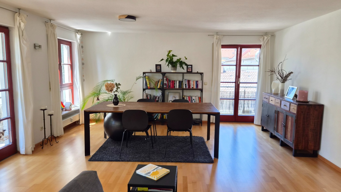 Möblierte 3-Zi.-Wohnung (88m2) am Mariahilfplatz, Au | 6 Mon. Untermiete (ab 1. Nov) – 81541 München Au-Haidhausen – Vorschaubild 2