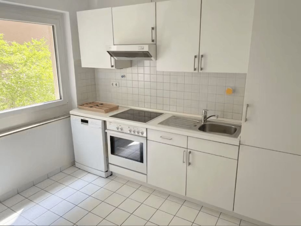 Charmantes Zimmer in der Nähe der Frankfurter Goethe-Universität – 60322 Frankfurt am Main Dornbusch – Vorschaubild 9