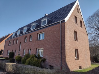 Imagen del anuncio: Bi-Schildesche-Obersee: 4 Zimm-DG-Wohnung+Kü+Di, Garten, 66 qm,kostenl. Küchengeräte