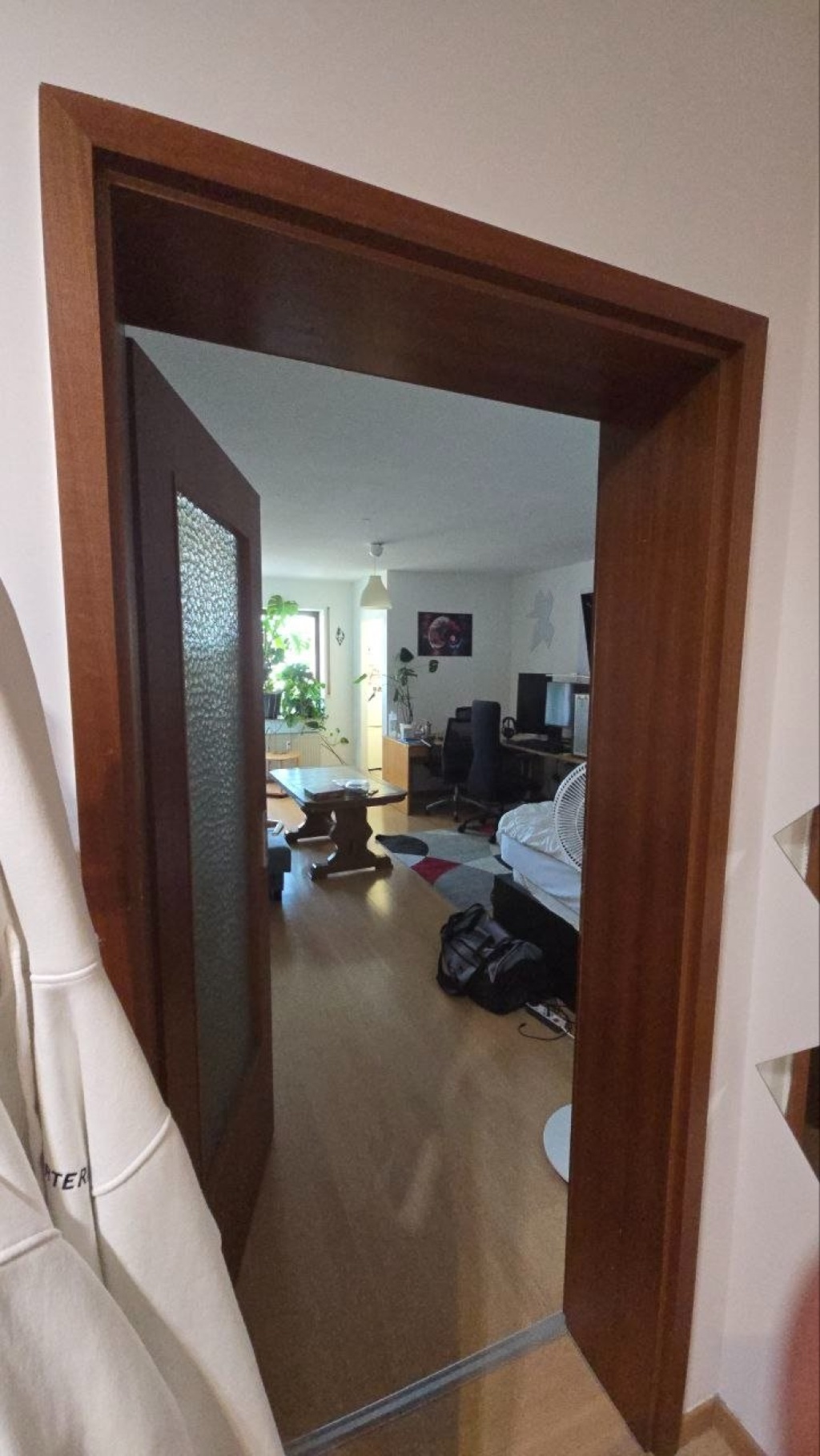 1-Zimmer-Wohnung in der Nähe des Erlangener Hauptbahnhofs für 3 Monate zur Untervermietung - Möglichkeit der Vertragsverlängerung mit dem Eigentümer – 91052 Erlangen Am Anger – Vorschaubild 2