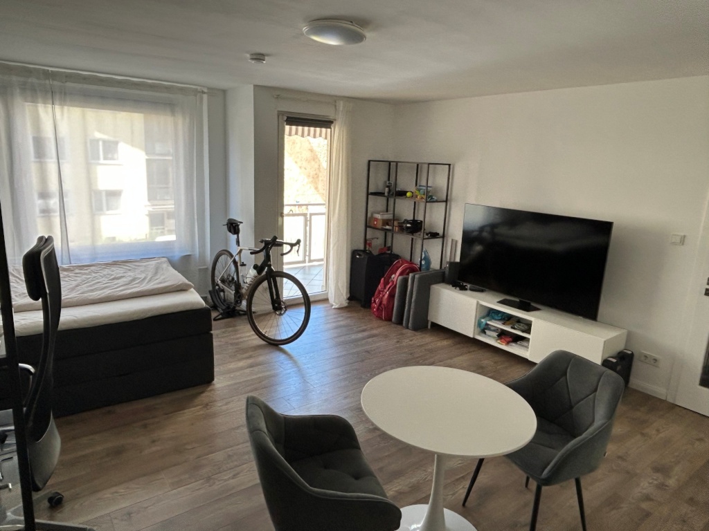 Vollmöbliert & all-inclusive: 1-Zimmer-Wohnung Innenstadt – furnished studio, Dec 2026–Sept 2027 – 60311 Frankfurt am Main Innenstadt – Vorschaubild 3