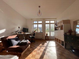 Imagen del anuncio: Zwischenmiete: Lichtdurchflutetes WG-Zimmer mit Balkon (2 Monate)