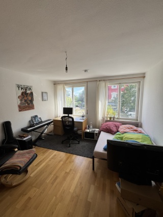 Anzeigenbild: 4-Zimmer Wohnung perfekt für WG's oder Familien