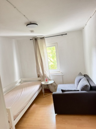 Imagen del anuncio: WG Zimmer Zentrumsnah ab 01. Oktober