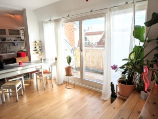 Bright rooftop apartment in the heart of Prenzlauer Berg — photo 1