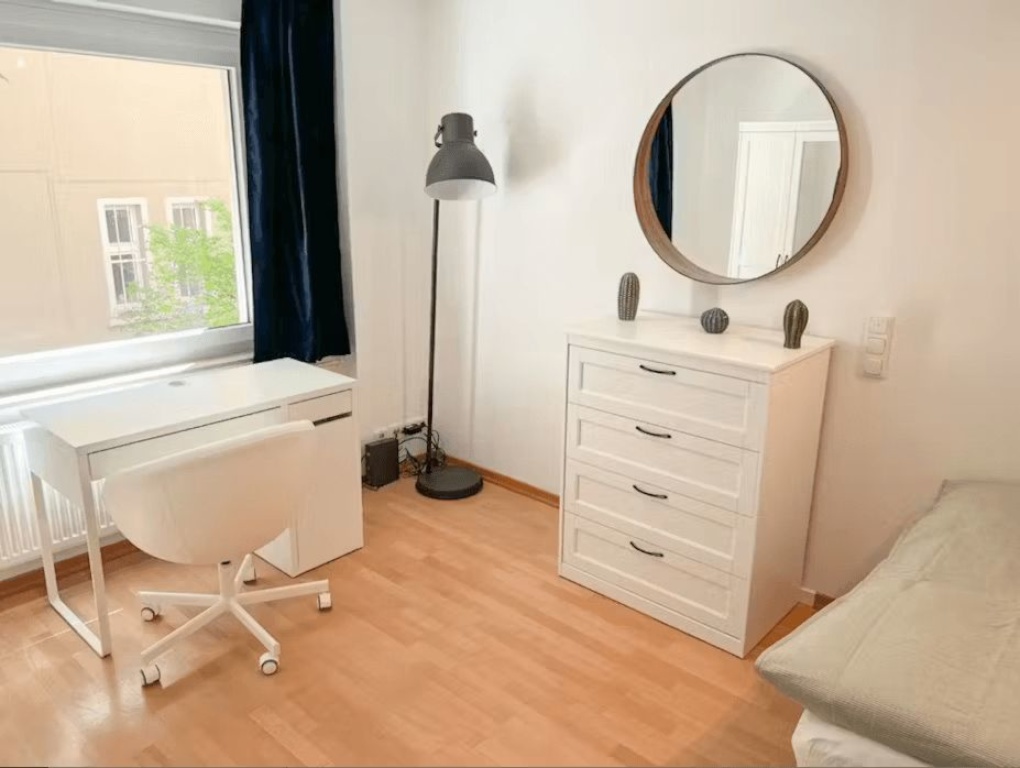 Charmantes Zimmer in der Nähe der Frankfurter Goethe-Universität – 60322 Frankfurt am Main Dornbusch – Vorschaubild 5