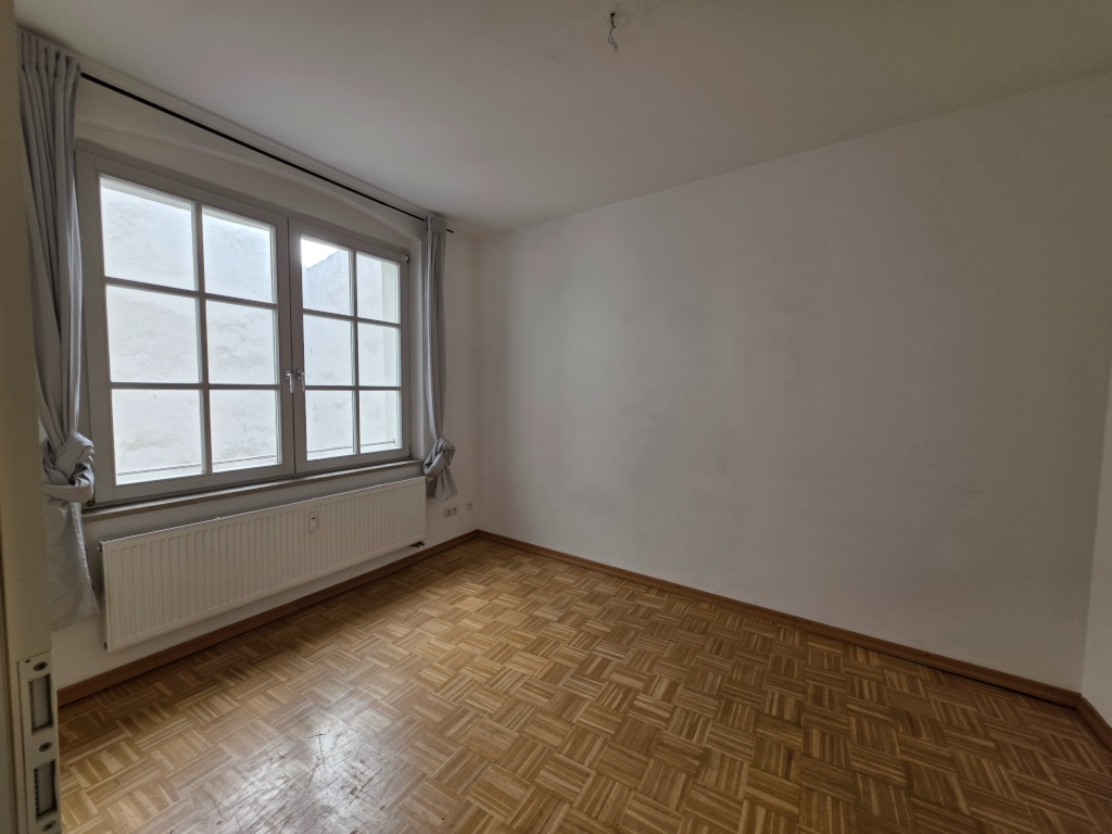 WG-geeignete 5-Zimmer Wohnung mit Einbauküche, großem Balkon und 2 Bädern – 93047 Regensburg Bayern - Regensburg – Vorschaubild 5