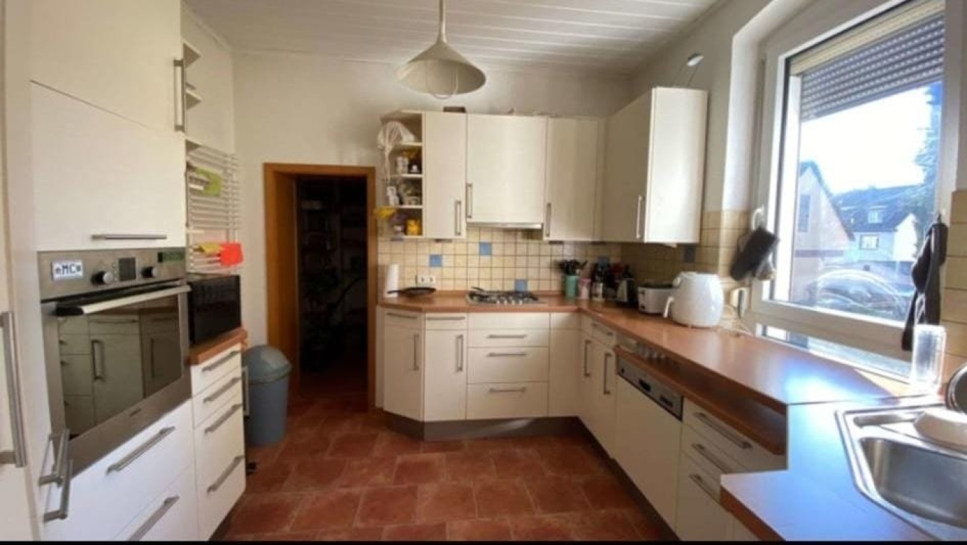 Spacious & bright, fully furnished room in Metternich – 10 min walk to Uni (2-Month Sublet: Nov & Dec 2026) – 56072 Koblenz Metternich – Vorschaubild 4