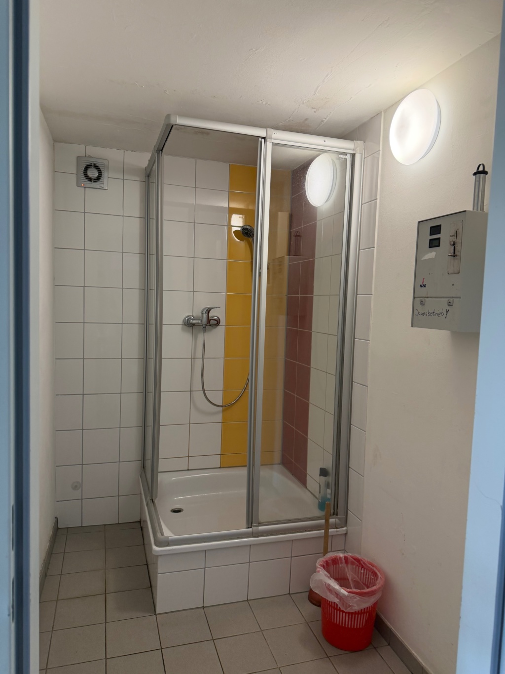 1 Zimmer Wohnung Lousbergviertel (kein eigenes Bad) – 52072 Aachen Aachen – Vorschaubild 13