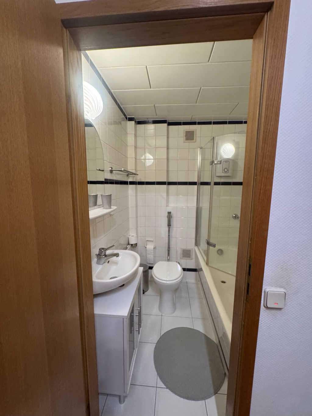 Möbiliertes Appartement – 40231 Düsseldorf Lierenfeld – Vorschaubild 7